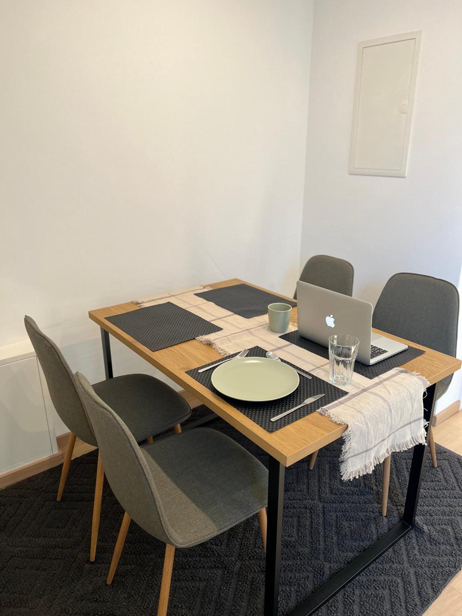 Moderne Wohnung Karlsruhe Neureut, Fussbodenheizung - Regendusche - Waschmaschine - Stellplatz المظهر الخارجي الصورة